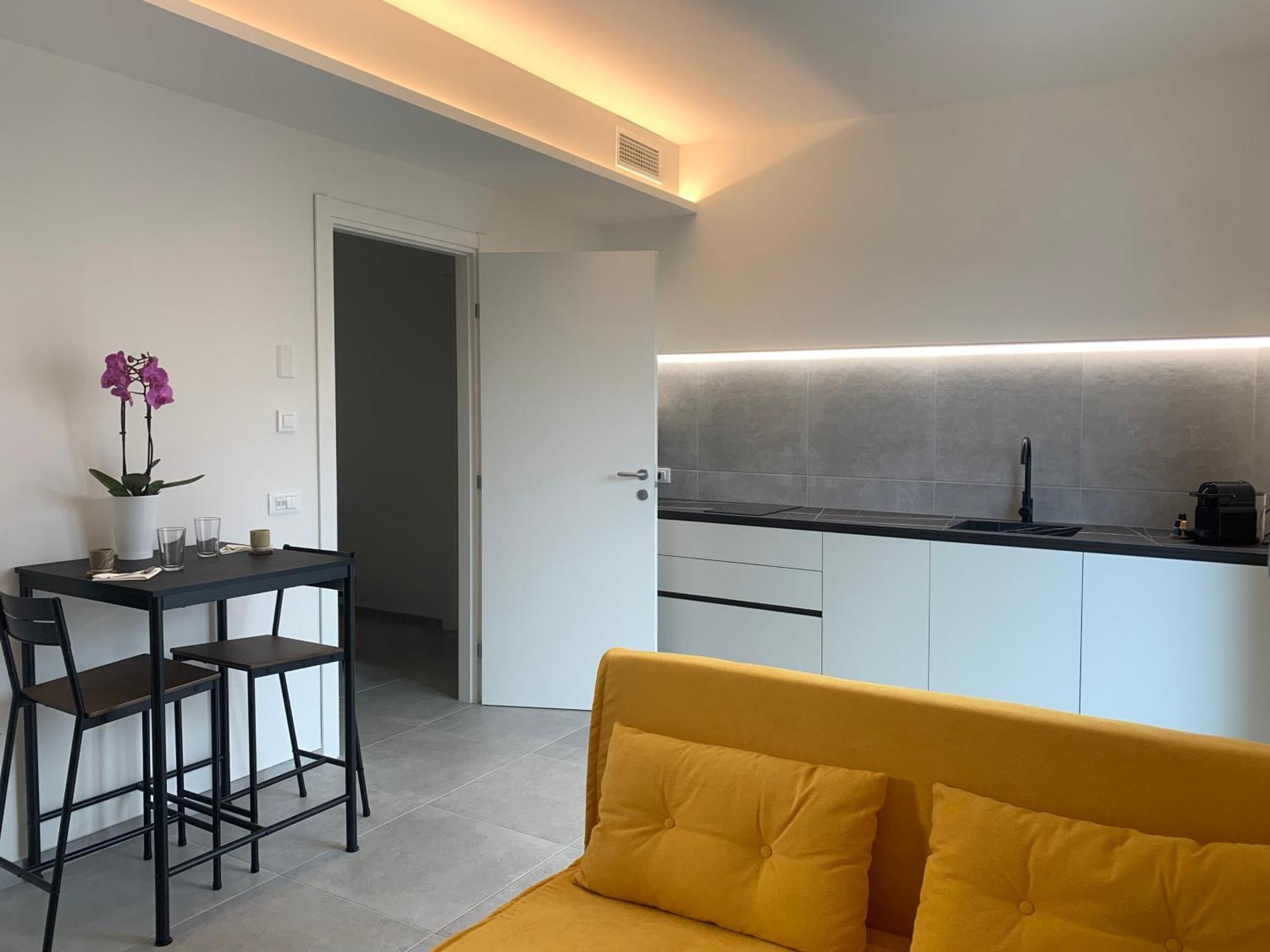 Green Home - Cernobbio Apt Como Exteriör bild